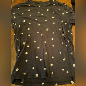 Men’s Aeropostale daisy tee size large